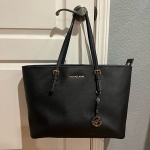 Michael Kors Jet Set Travel Leather Tote